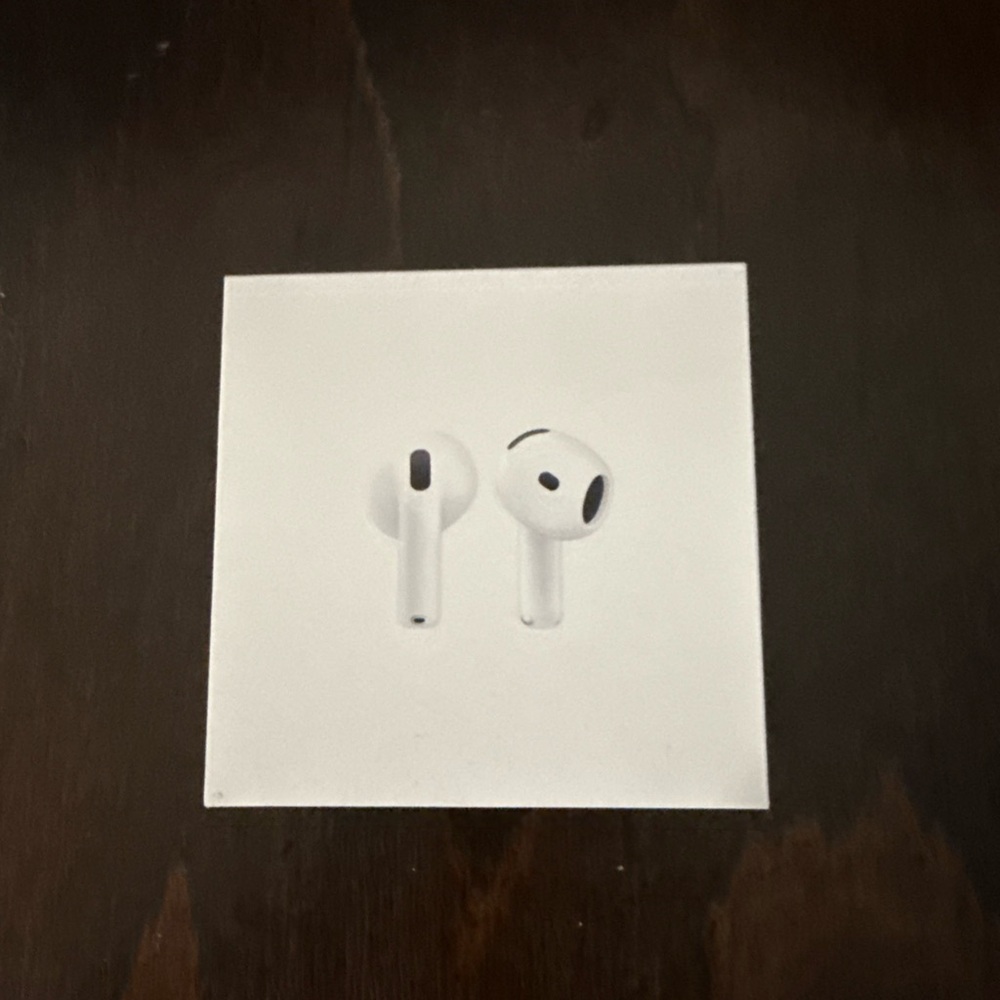 New AirPods 4